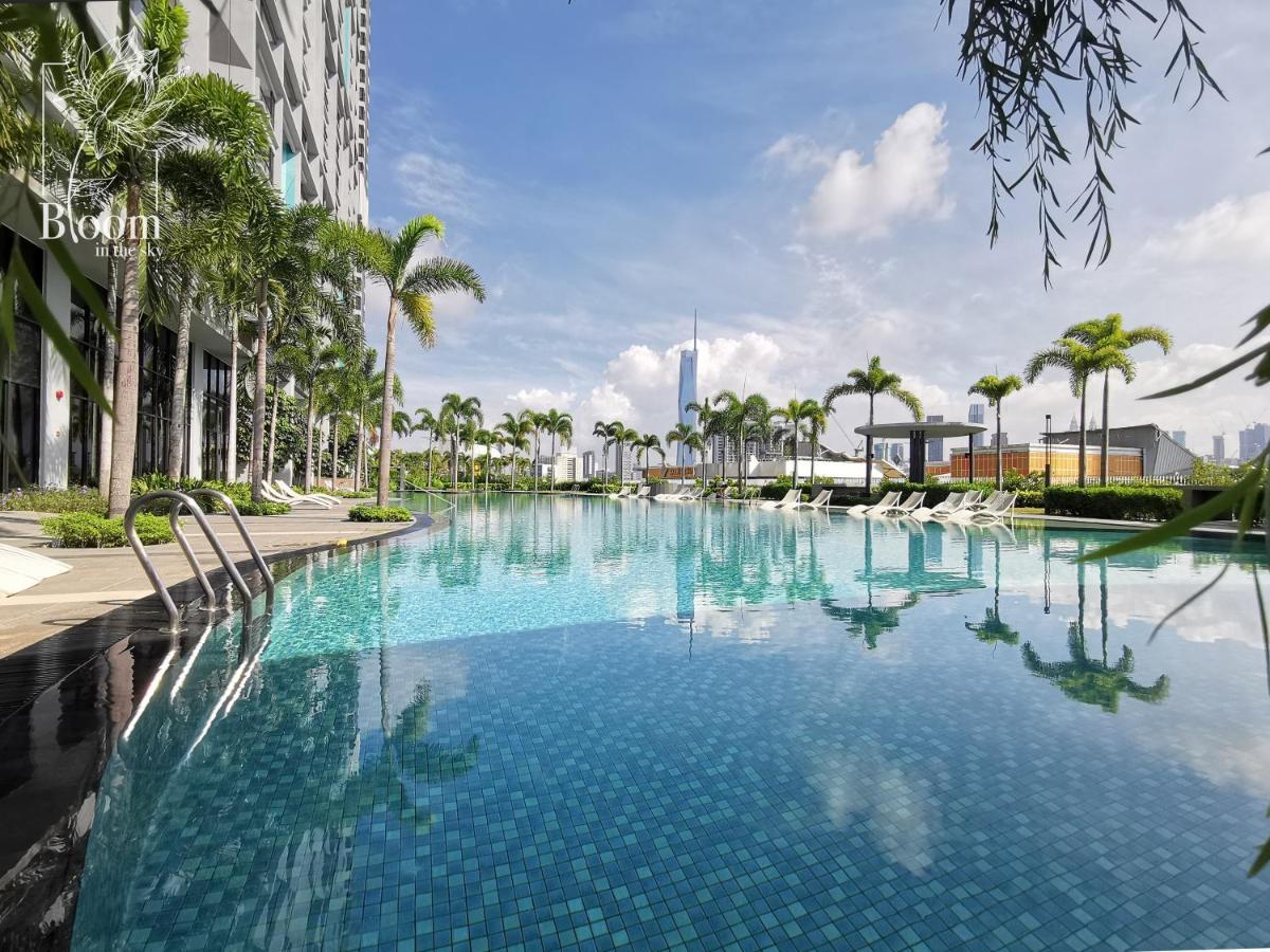 Trion Kl High Floor Corner Unit Free Parking Near Trx Kl Centre And Mrt * Kuala Lumpur